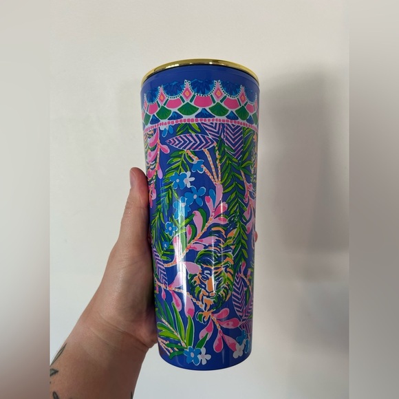 NWOT Lily Pulitzer Blue Jungle Tiger Tumbler Gold Lid - Picture 2 of 6